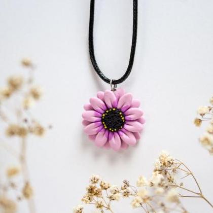 Pink Daisy Pendant, Handmade Polyme..